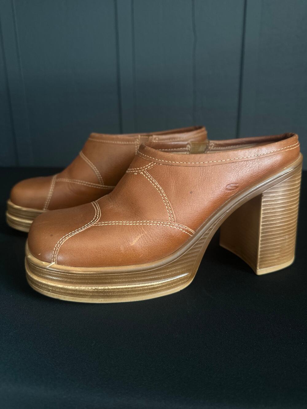 Vintage Skechers Brown Leather Platform Mule Clogs Size 8.5 Read Condition